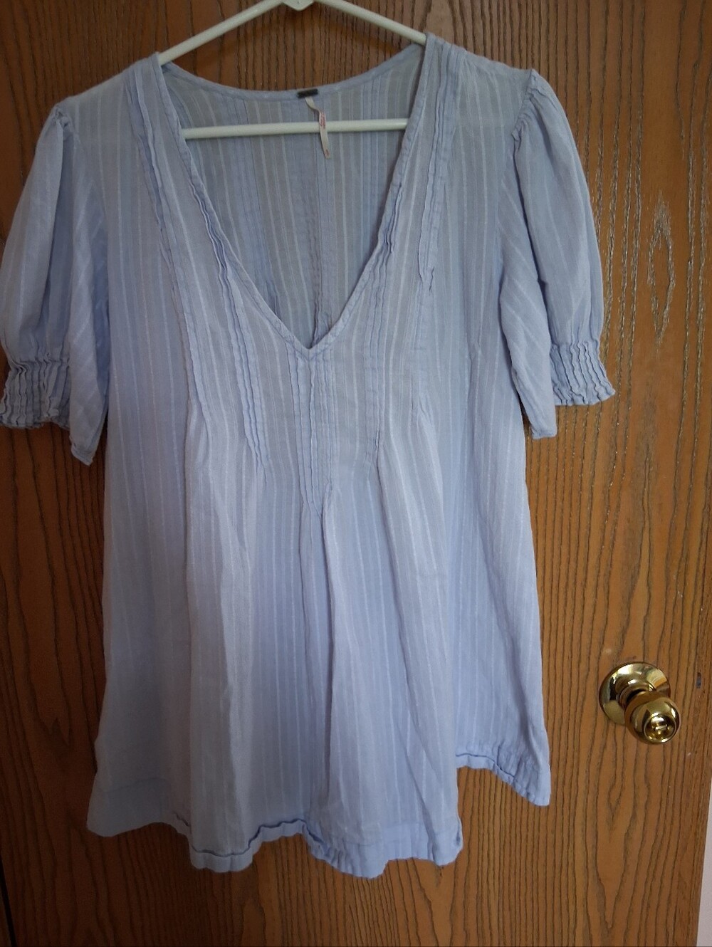Women's Free People Soft Light Blue V-Neck Pintuck Tunic